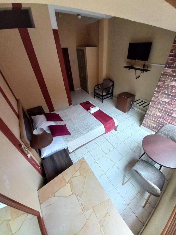 גוויאקיל Atlantic Suites Hotel מראה חיצוני תמונה