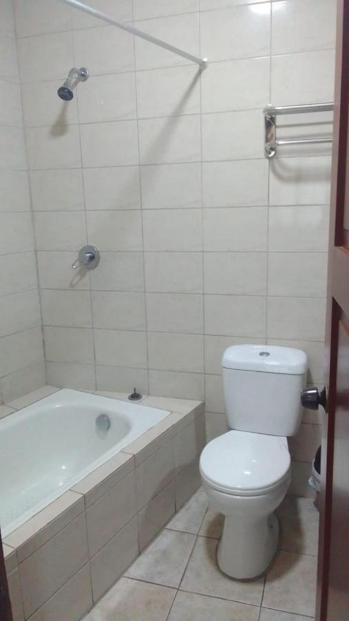 גוויאקיל Atlantic Suites Hotel מראה חיצוני תמונה
