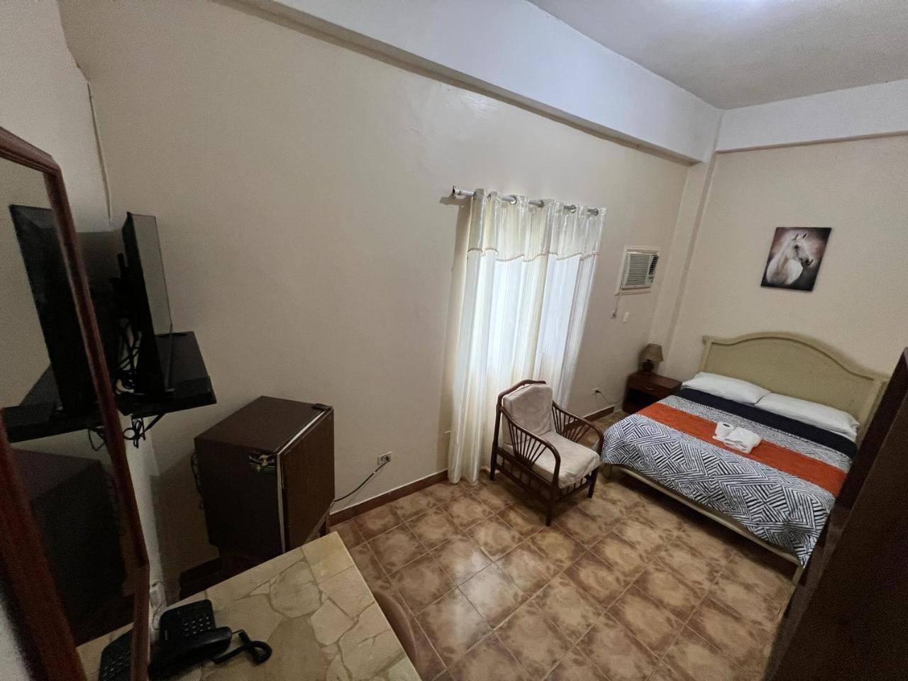 גוויאקיל Atlantic Suites Hotel מראה חיצוני תמונה